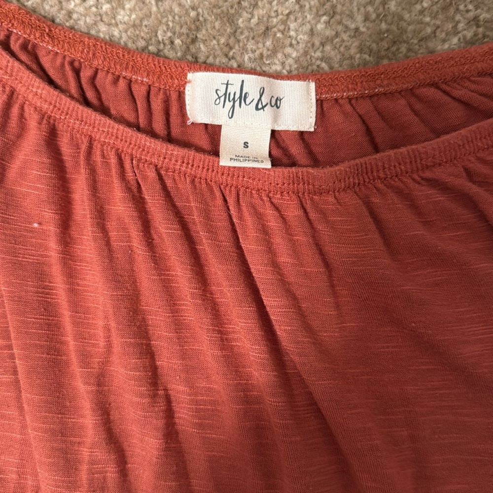 Women's Rust Top - Picture 3 of 4